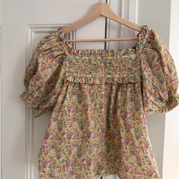 Doen Dôen Farley Floral Smocked Women's Top size M liberty fabric - Picture 3 of 6